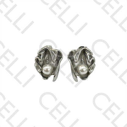 钢耳环 - 带珍珠的花朵