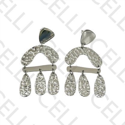 Brinco de Aço - detalhado martelado (e tipo espelho)