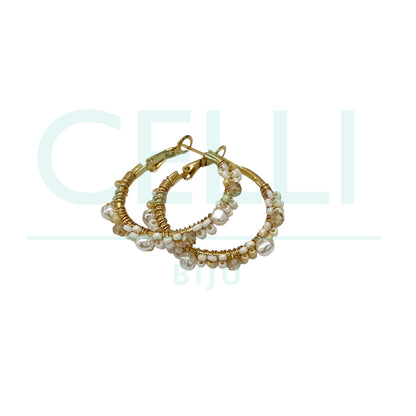 Pendiente de aro de acero - perlas y abalorios