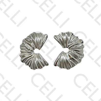 钢耳环 - 细节设计