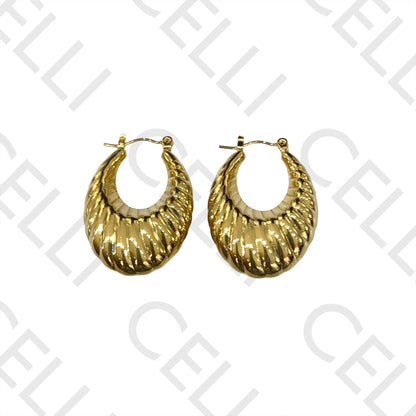 钢制圈形耳环 - 细节装饰