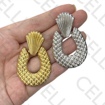 Brinco de Aço - concha detalhada