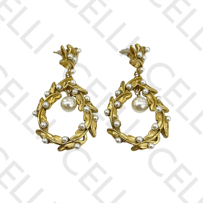 Steel Earring - detailed with pearls
