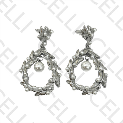 Steel Earring - detailed with pearls
