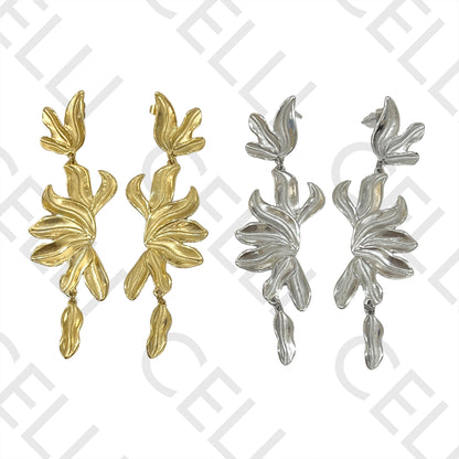 钢制耳环 - 细节花朵和叶子