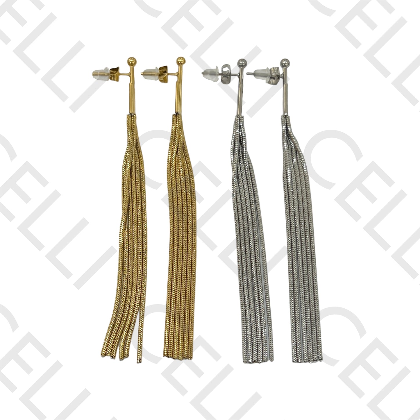 带流苏的钢制耳环