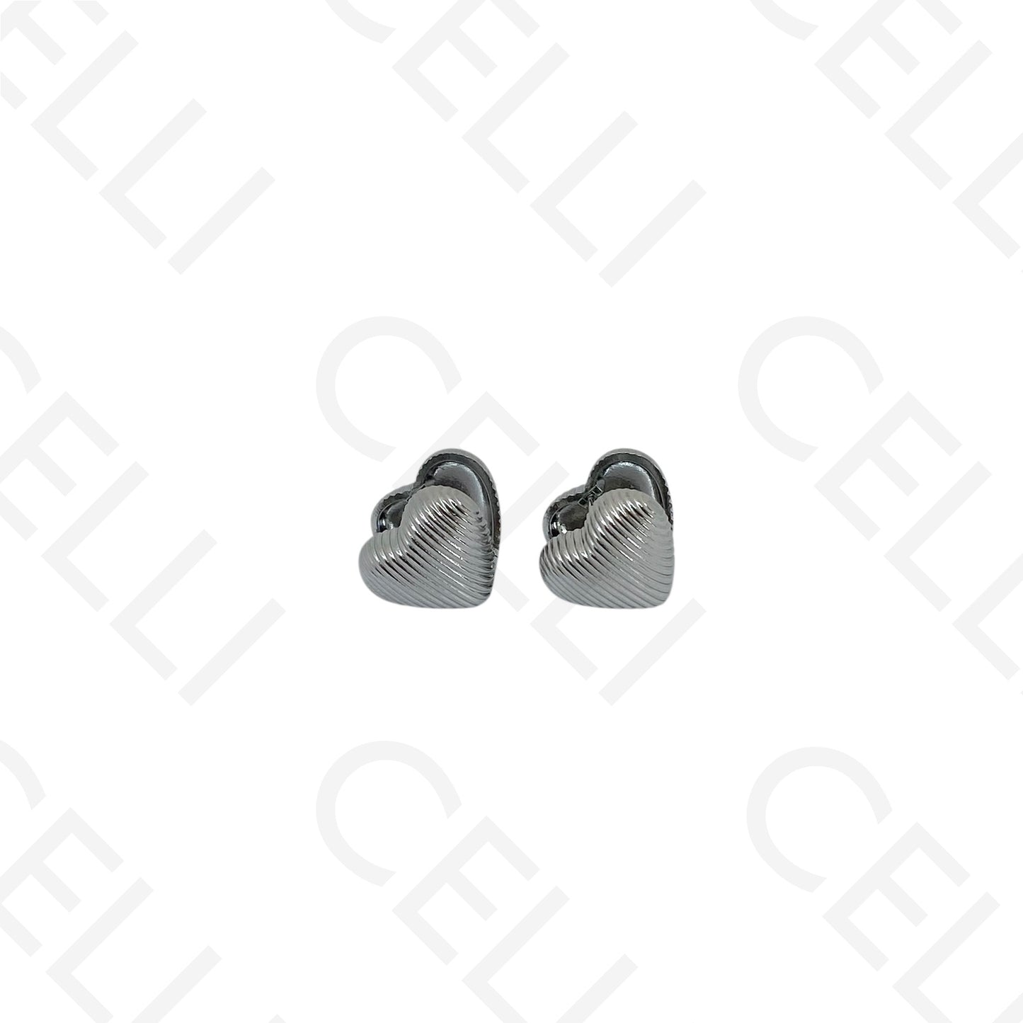 Brinco de aço - coração trabalhado