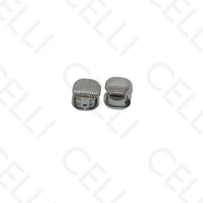 Brinco de aço - quadrado trabalhado