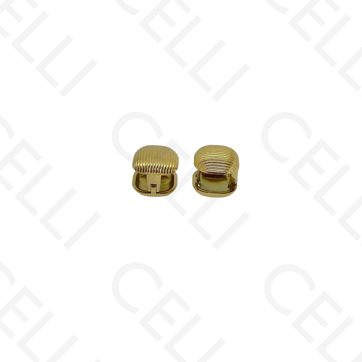 Brinco de aço - quadrado trabalhado