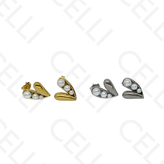 Brinco de aço - coração com pérolas