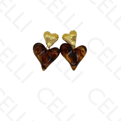 Brinco de aço - coração de resina