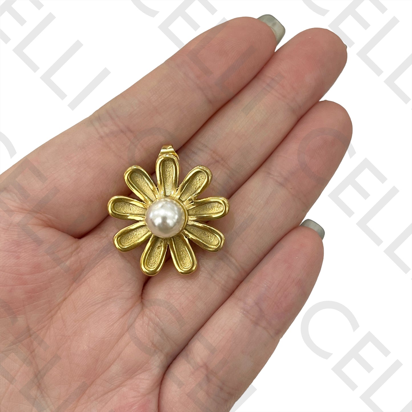 Steel Earring - detailed flower with pearl
