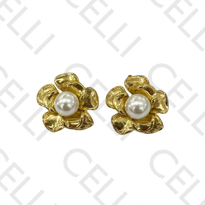 Steel Earring - detailed flower with pearl