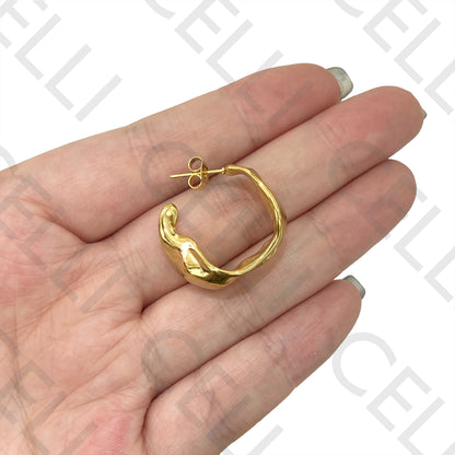 Pendiente de acero - detalle curvo