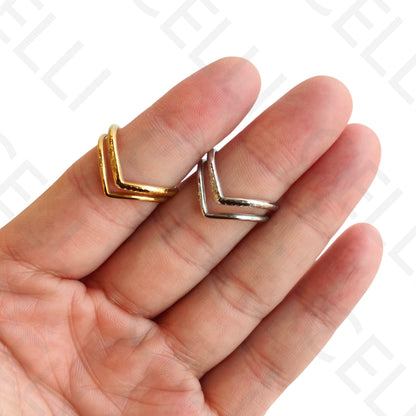 Anillo de Acero Ajustable - Doble V