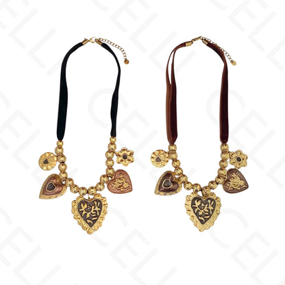 Collar de acero - hilo de terciopelo, múltiples colgantes corazones