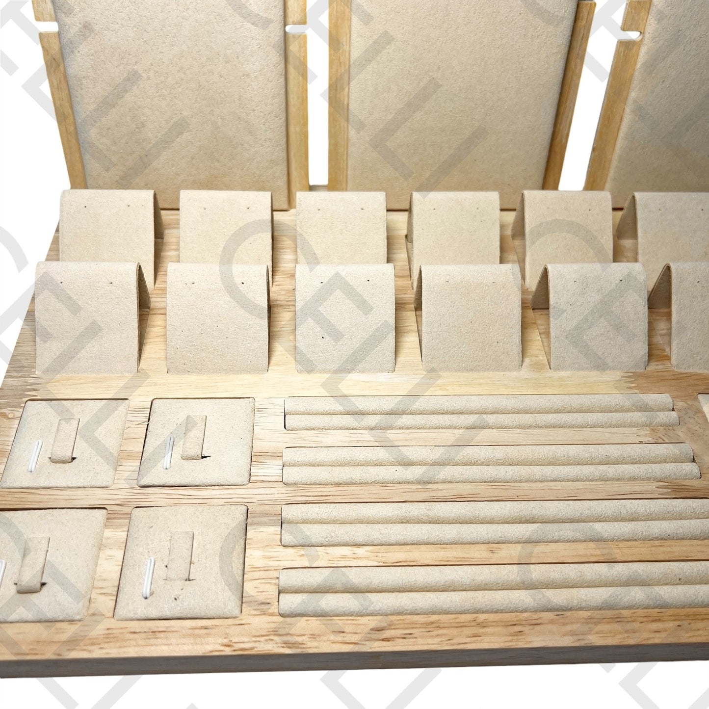 Expositor de colares, brincos e anéis