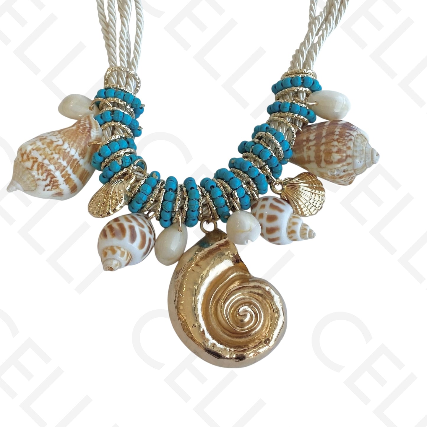 Colar de moda - cordão com búzios naturais e pendente de búzio