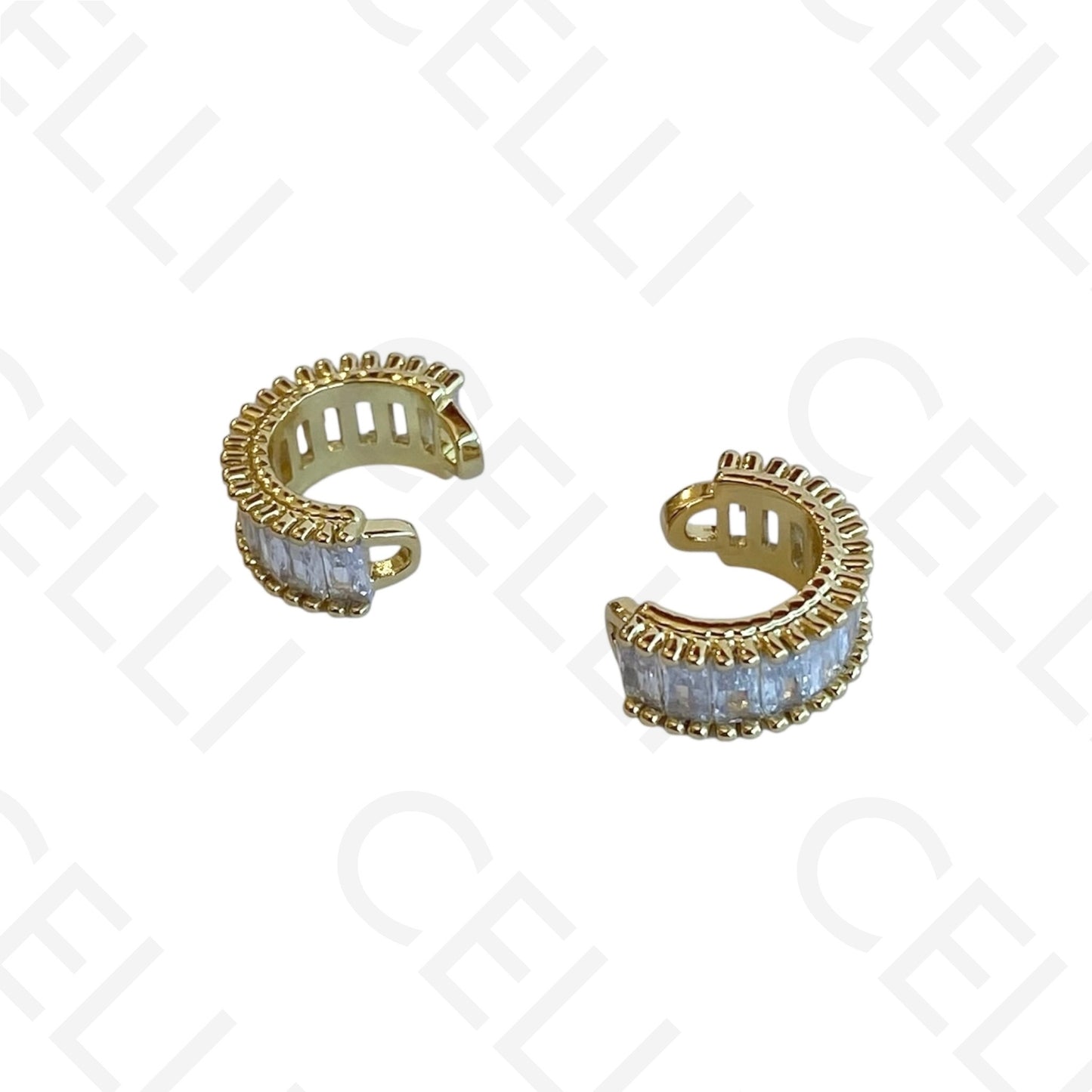 铑材质耳箍，镶嵌锆石