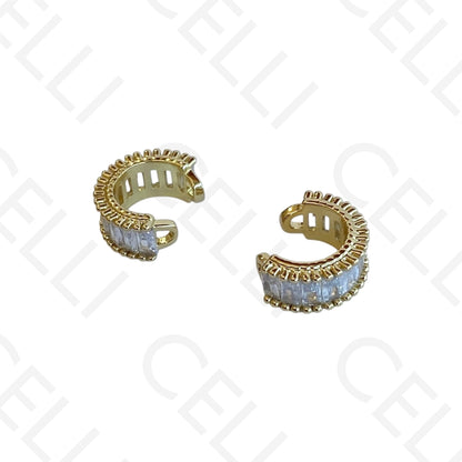 铑材质耳箍，镶嵌锆石