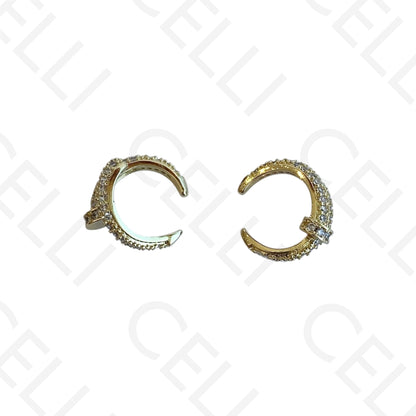 铑材质耳箍，镶嵌锆石