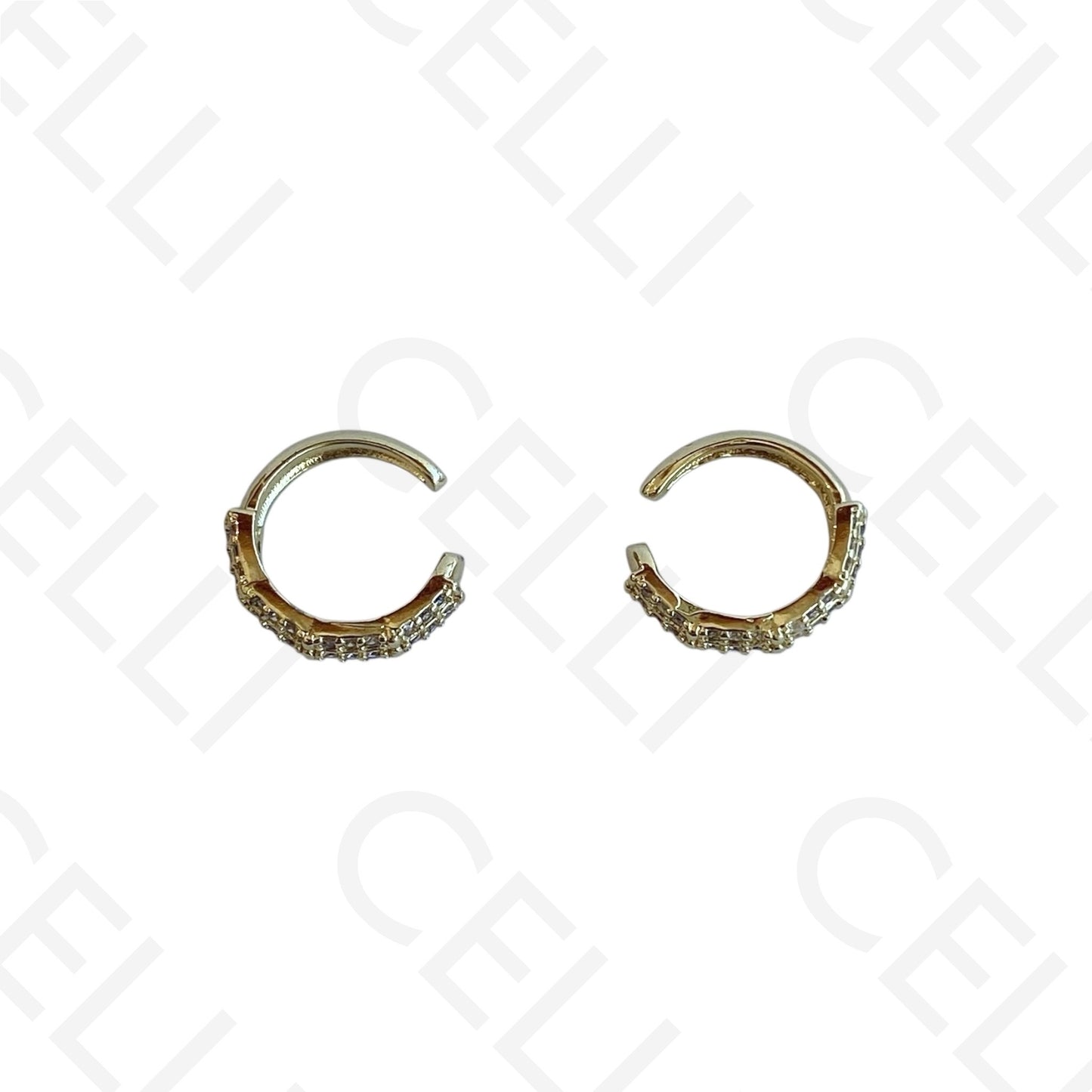 铑材质耳箍，镶嵌锆石