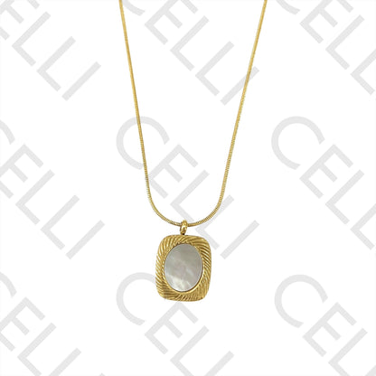 钢制项链 - 带椭圆形珍珠母的长方形吊坠