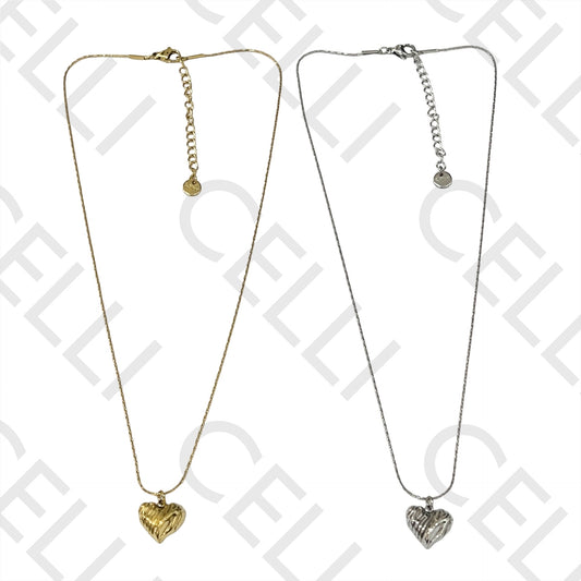 Colar de Aço - coração