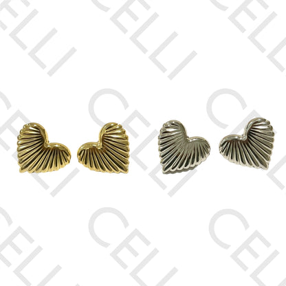 Brinco de Aço - coração trabalhado