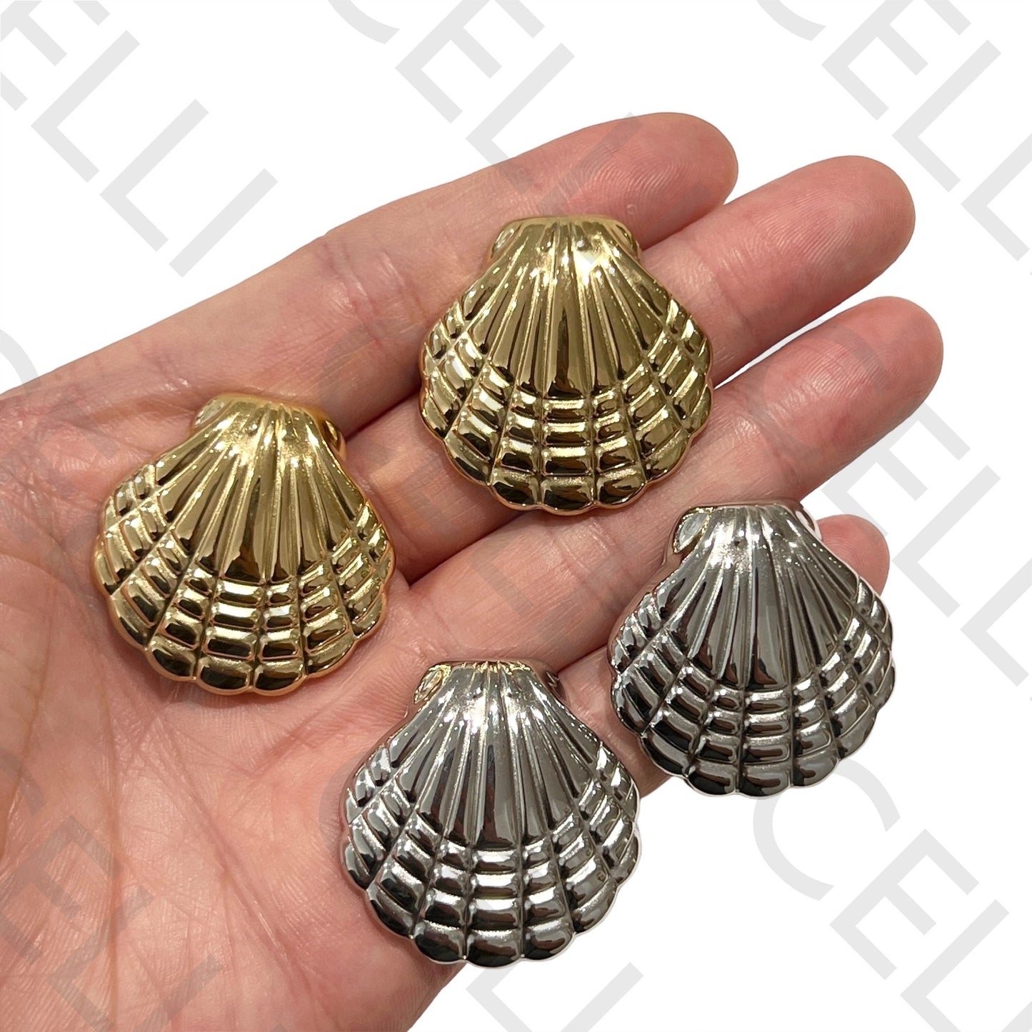 Pendiente de acero - concha