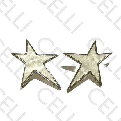 Pendiente de acero - estrella irregular con nácar