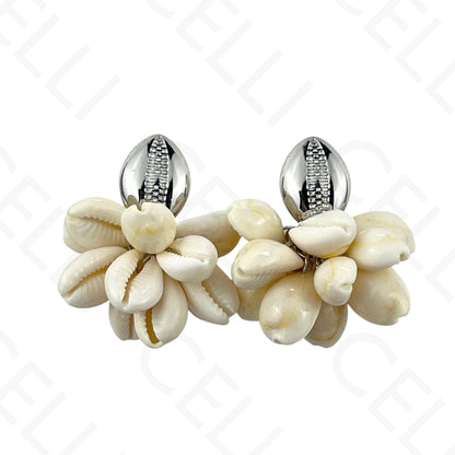 Brinco de aço - com búzios naturais
