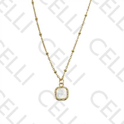 Colar de Aço (malha oval achatada com bolinhas) - medalha quadrada com madrepérola