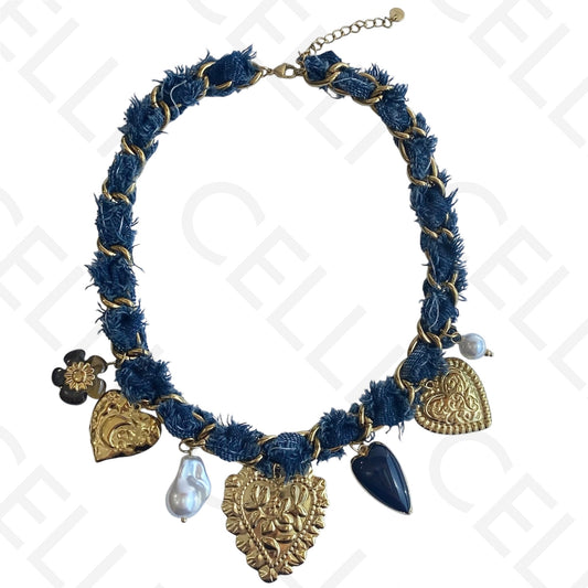 Colar de aço - tecido ganga com medalhas coração