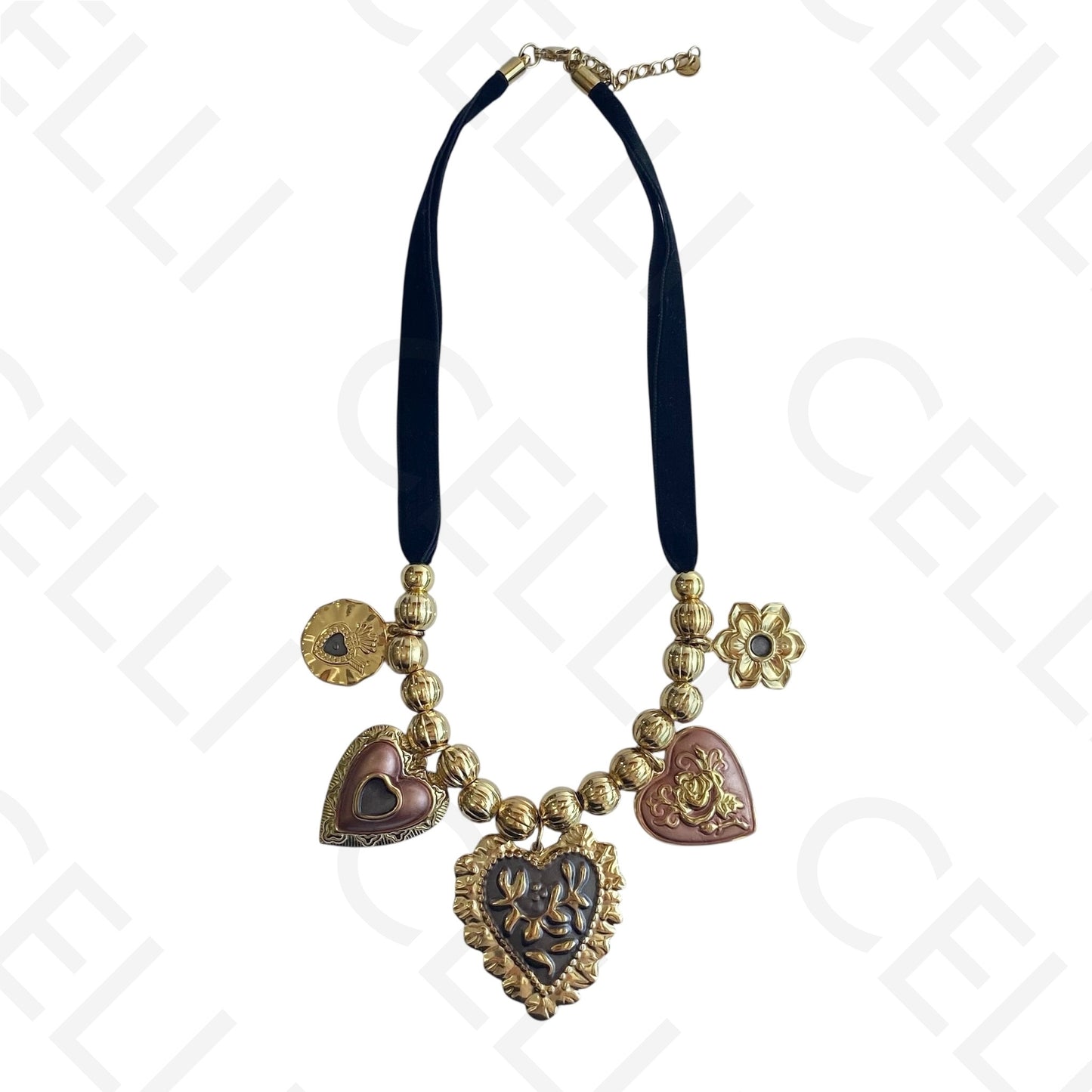 Collar de acero - hilo de terciopelo, múltiples colgantes corazones
