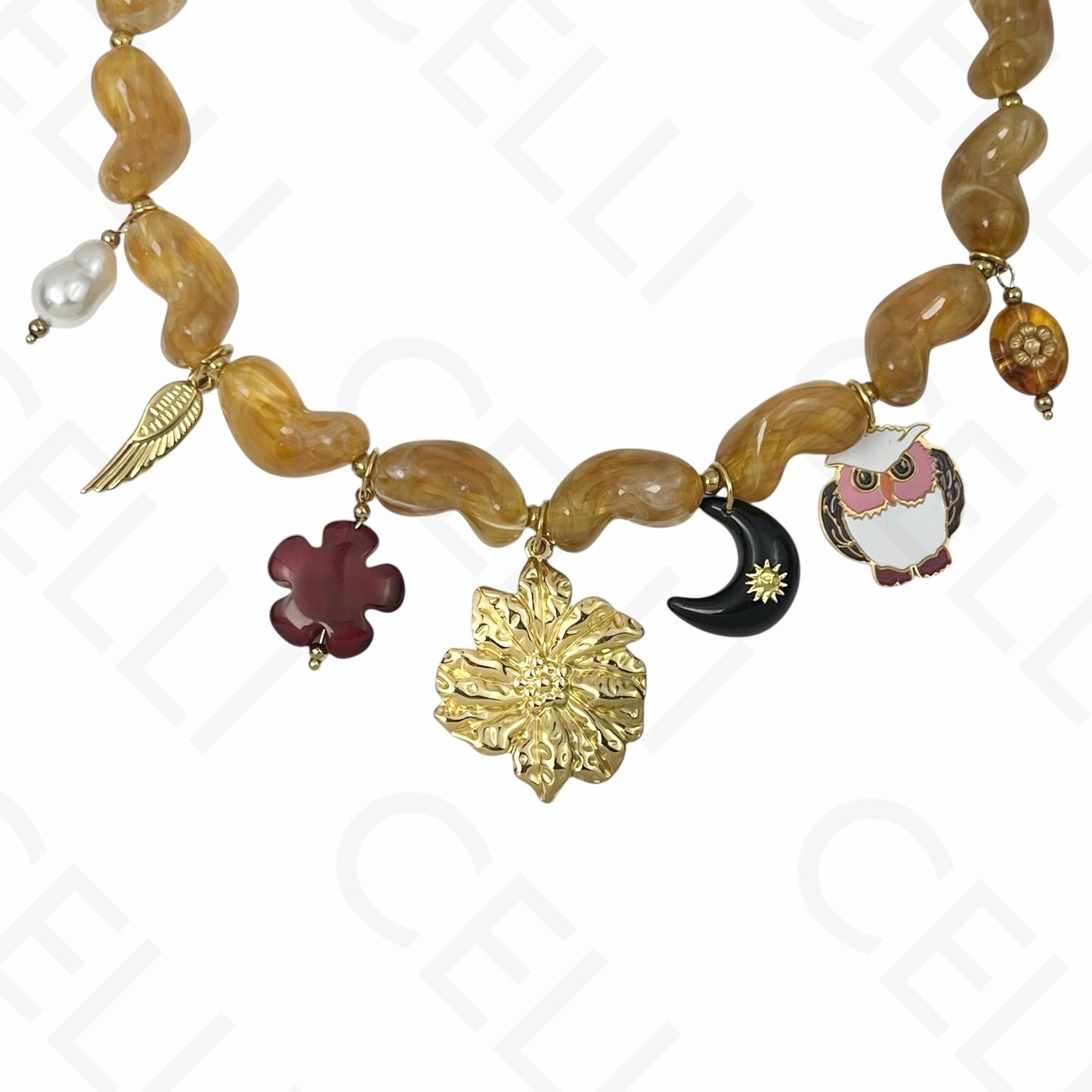 Collar de acero - múltiples colgantes, flor, cuentas de resina en forma de frijol