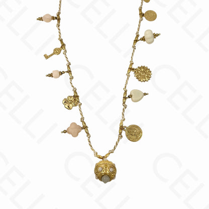 Colar de aço - multi pendentes, fio de algodão