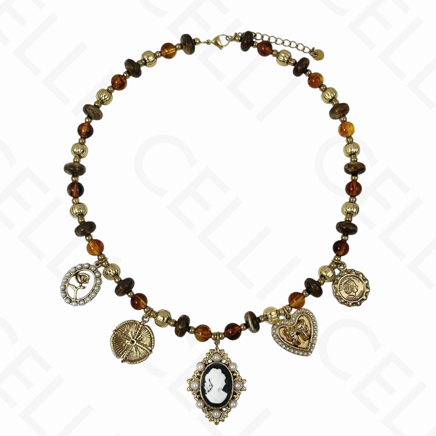 Collar de acero - múltiples colgantes, camafeo, cuentas de resina