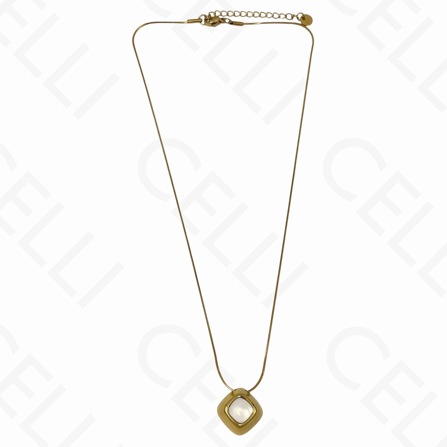 Collar de acero - cuadrado con nácar