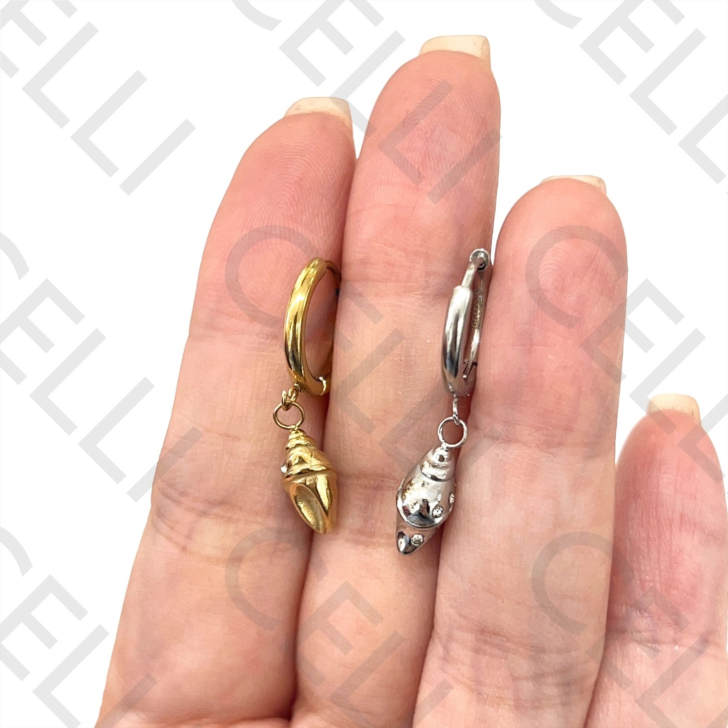 不锈钢耳环 - 带贝壳和闪亮装饰的圆环