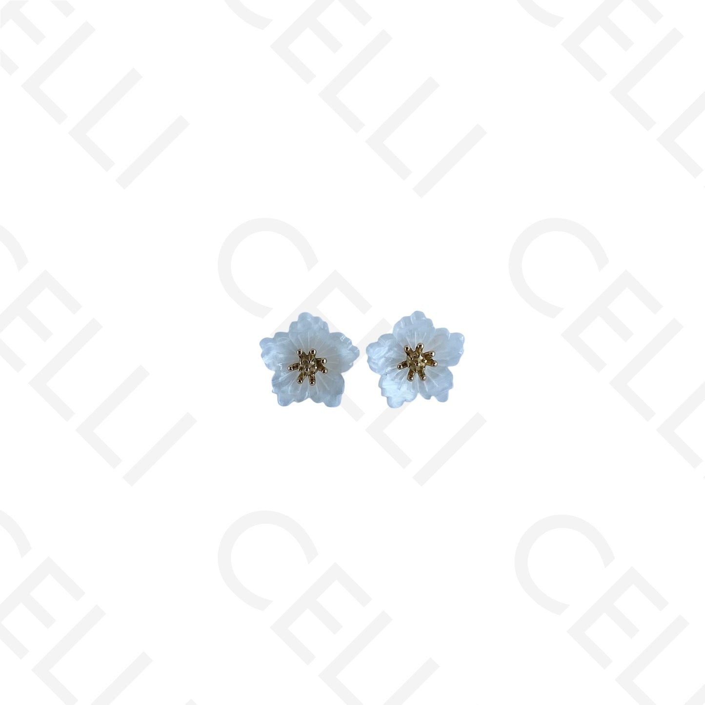 Brinco de aço - flores de resina colorido (5 pétalas)