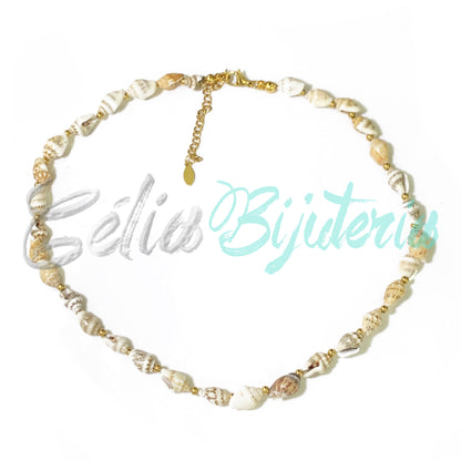 Colar de Búzios com Bolas e Fecho de Aço