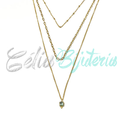 带钢牌的钢制项链