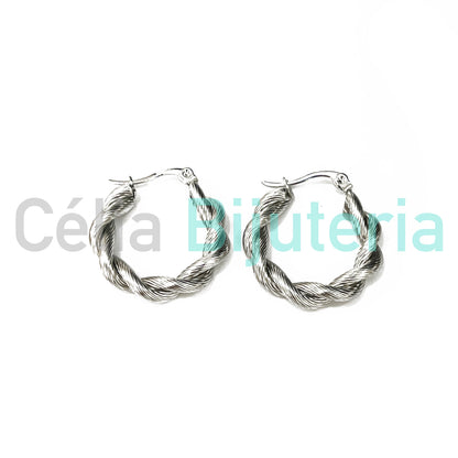 Pendientes de aro de acero - detalles retorcidos