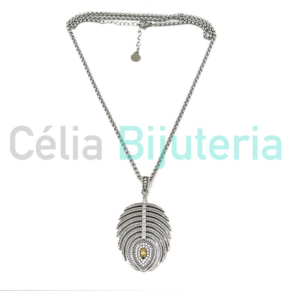 Collar de acero