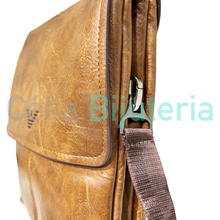 Carregar imagem no visualizador da galeria, Carteira / Bolsa Masculina de Polipele
