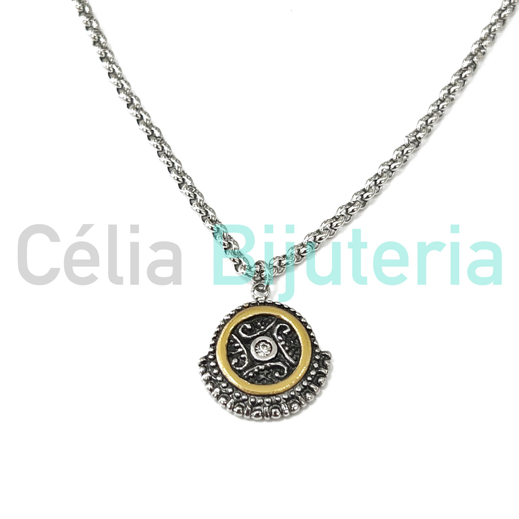 Collar de Acero con Medalla Bicolor